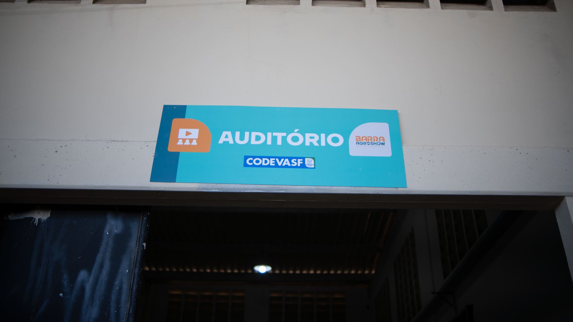 Auditório montado para as palestras da feira